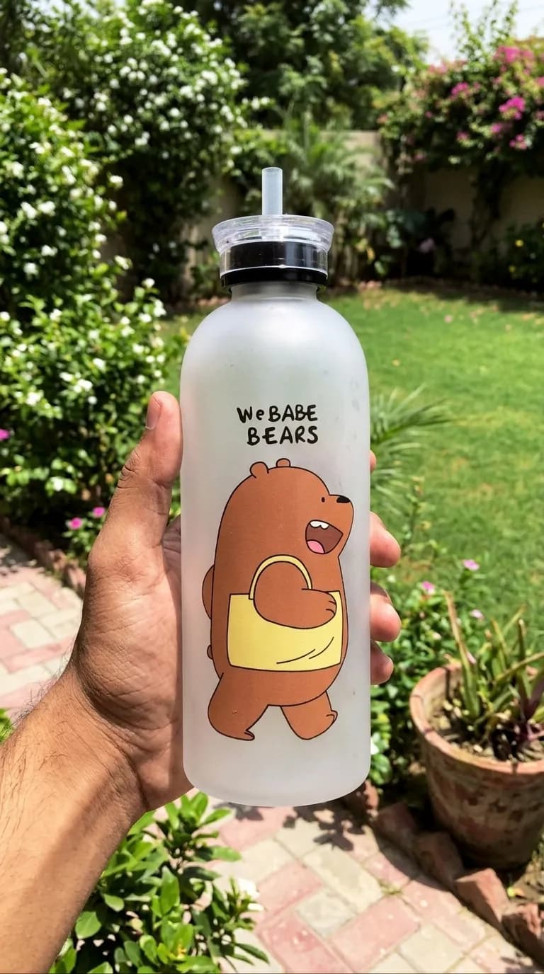 Thrifited FrostyBear™ 1000ML Leakproof Hydration Bottle Assorted Frosted Colors colorway — photo 4 of 6 | VYV Pakistan