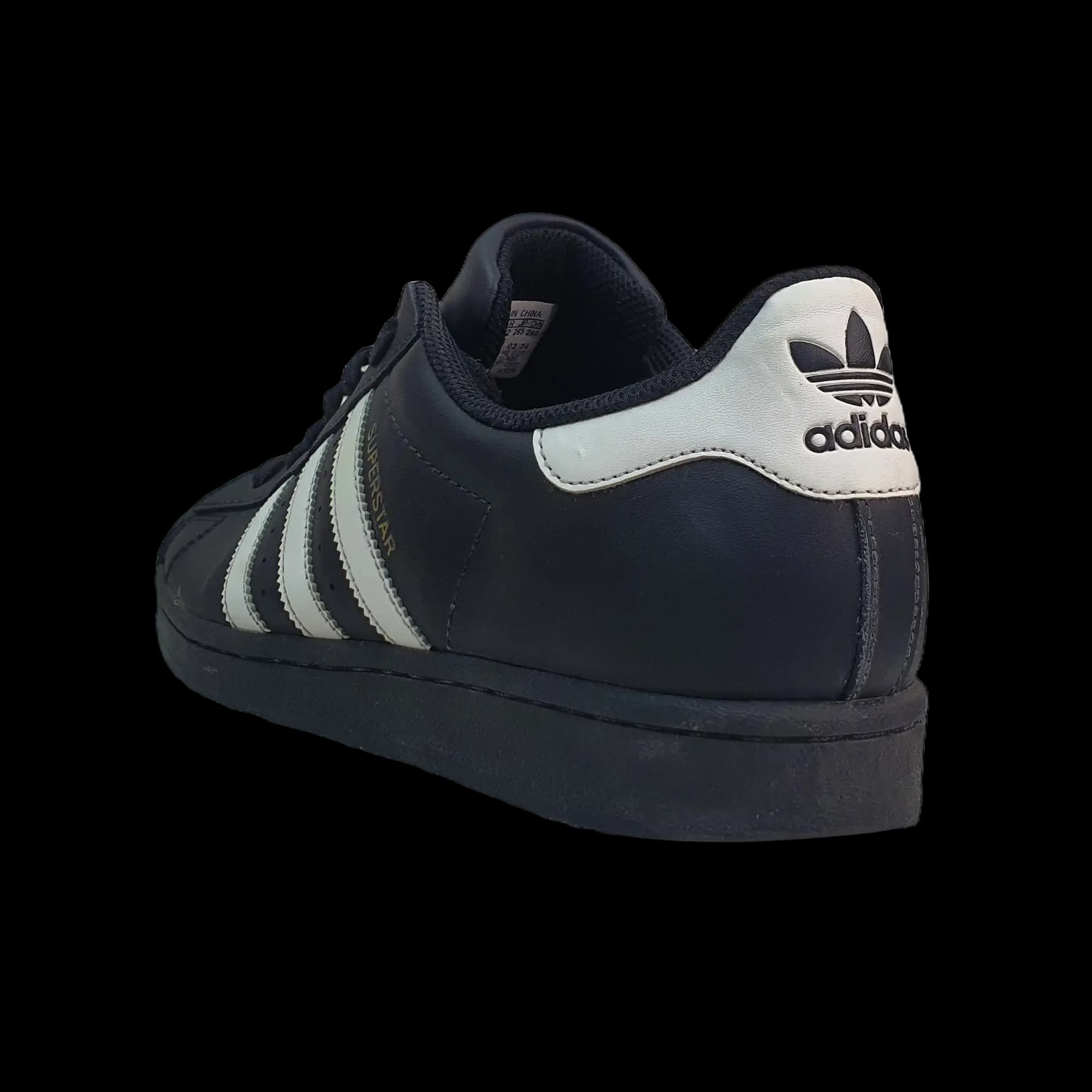 Thrifited Adidas Originals Superstar - Core Black / Cloud White White / Core Black colorway — photo 5 of 6 | VYV Pakistan